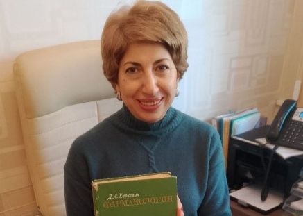 Книжные лидеры 2025